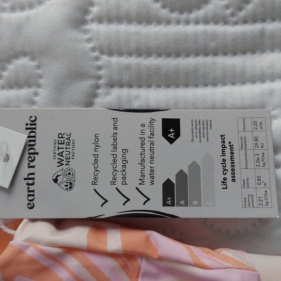 Earth Republic Reversible Square Neck Bikini Top - Picture 13 of 16